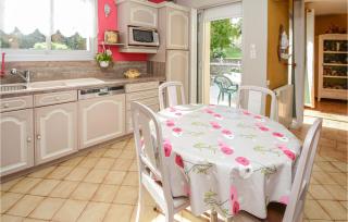 Stunning Home In Pujaut With Kitchen - 7