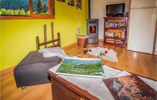 Gorgeous Apartment In La Omañuela - La Omañuela - 7