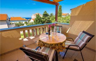 Amazing Apartment In Mandre With Wifi - 0