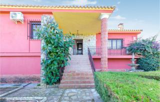 Awesome Home In Morón De La Frontera - 8