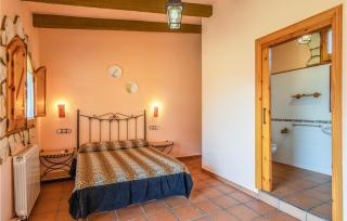 Awesome Home In Ardenya With Wifi - 1