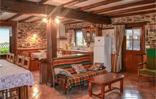 3 Bedroom Amazing Home In Payzac - 7