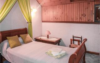 3 Bedroom Amazing Home In Payzac - 8