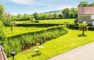 Gorgeous Home In Bricquebec-En-Cotentin - Saint-Martin-le-Hébert - 3