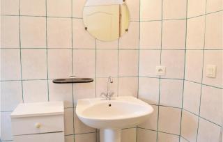 Beautiful Home In Englesqueville Percee - 4
