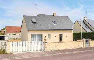 Amazing Home In Creances With Wifi - Créances - 2
