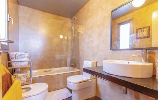 Amazing Home In Almuñecar - 8