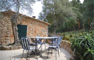 Nice Home In Estellencs With Jacuzzi - Estellencs - 2