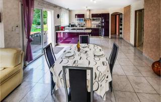 Two-Bedroom Holiday Home In St Michel Chef Chef - Saint-Michel-Chef-Chef - 4