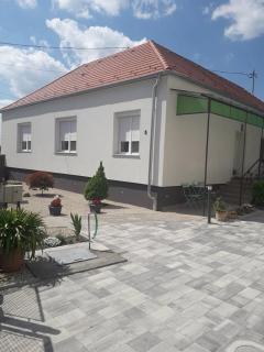 Szalay Vendégház - 0