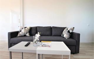 Amazing Apartment In Torrevieja - La Mata - 4