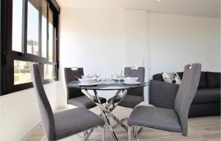 Amazing Apartment In Torrevieja - Torre La Mata - 2