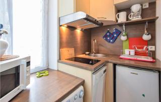 Gorgeous Apartment In Arromanches - Arromanches-les-Bains - 7