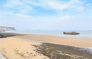 Gorgeous Apartment In Arromanches - 9