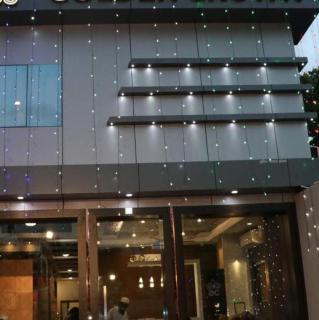 Shine Hospitality Crown - Mumbai - 8