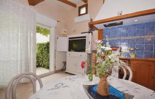 Nice Home In Sarrians With Wifi - Sarrians - 4