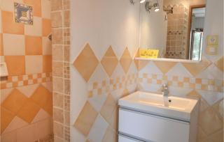 Lovely Home In Gordes With Kitchen - 5