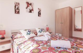 Awesome Apartment In Malgrat De Mar - 8