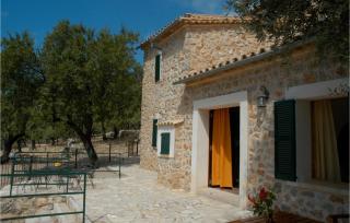 Nice Home In Estellencs With Kitchen - Estellencs - 4