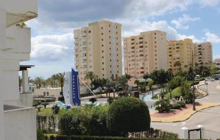 2 Bedroom Lovely Apartment In Estepona - Estepona - 4