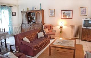 Amazing Home In Ladornac With Kitchen - La Dornac - 9