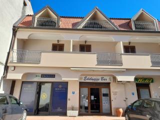 Hotel Edelweiss - Laino Borgo - 0