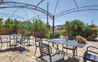 Awesome Home In Nicosia With Wifi - 4