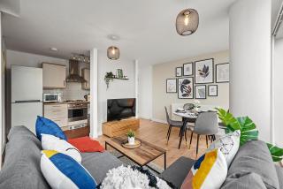 Contemporary, Modern, 2-Bed Apt, Prime Central MK - 8
