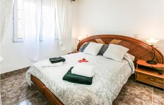 Amazing Apartment In Santa Pola - Santa Pola - 3