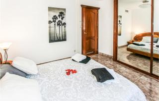 Amazing Apartment In Santa Pola - Santa Pola - 2