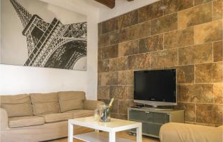 Lovely Apartment In Pineda De Mar - Pineda de Mar - 3