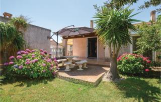 Awesome Home In Borgo - 9