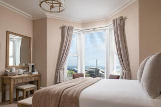 Pebble House - Llandudno - 7