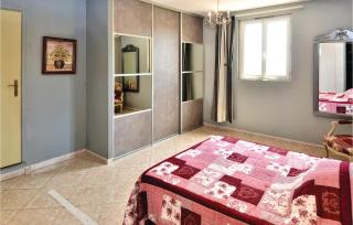 Gorgeous Home In Montaren Et St Mediers - Labaume - 4