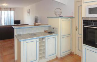 Gorgeous Home In Cessenon Sur Orb - Cessenon - 1
