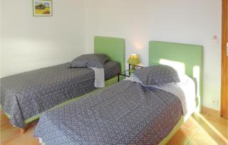 Gorgeous Home In Cessenon Sur Orb - 8