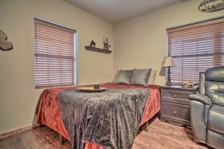Cabin Apt with Smoky Mtn Views and Private Patio! - 5