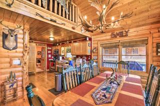 River Dream Cabin on New River with Deck, Fire Pit - 4