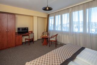 Hotel Charles - Budapest - 4