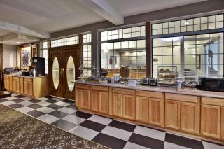 Days Inn by Wyndham Petoskey - Petoskey - 2