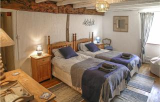 Amazing Home In Suaux - Chichiat - 4