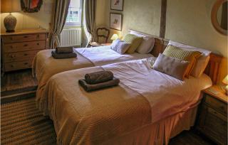 Amazing Home In Suaux - 2