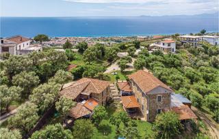 Awesome Apartment In Castellabate Sa - Castellabate - 9