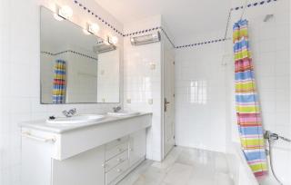 7 Bedroom Amazing Home In Mijas Costa - 6