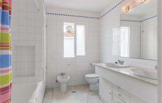 7 Bedroom Amazing Home In Mijas Costa - 5