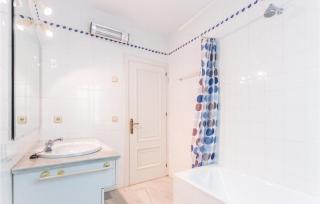 7 Bedroom Amazing Home In Mijas Costa - 4