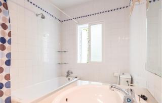7 Bedroom Amazing Home In Mijas Costa - 3