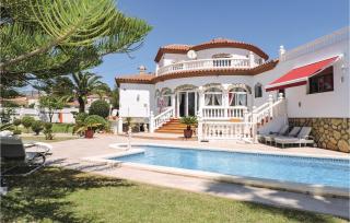 5 Bedroom Amazing Home In Miami Platja - 8