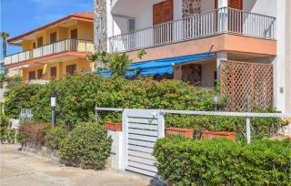 Stunning Apartment In Marina Di Ragusa - 6