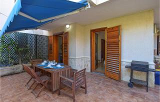 Stunning Apartment In Marina Di Ragusa - Marina di Ragusa - 2